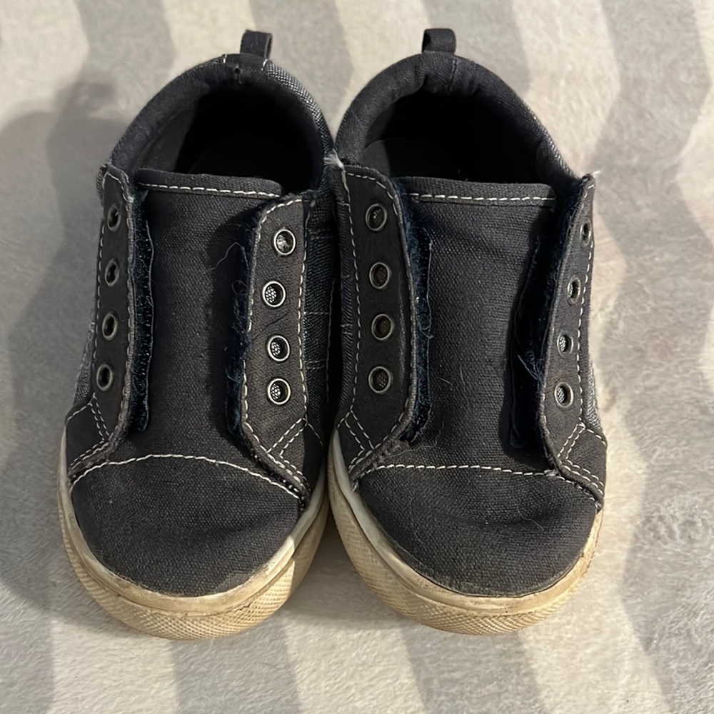 Size 8 navy shoes